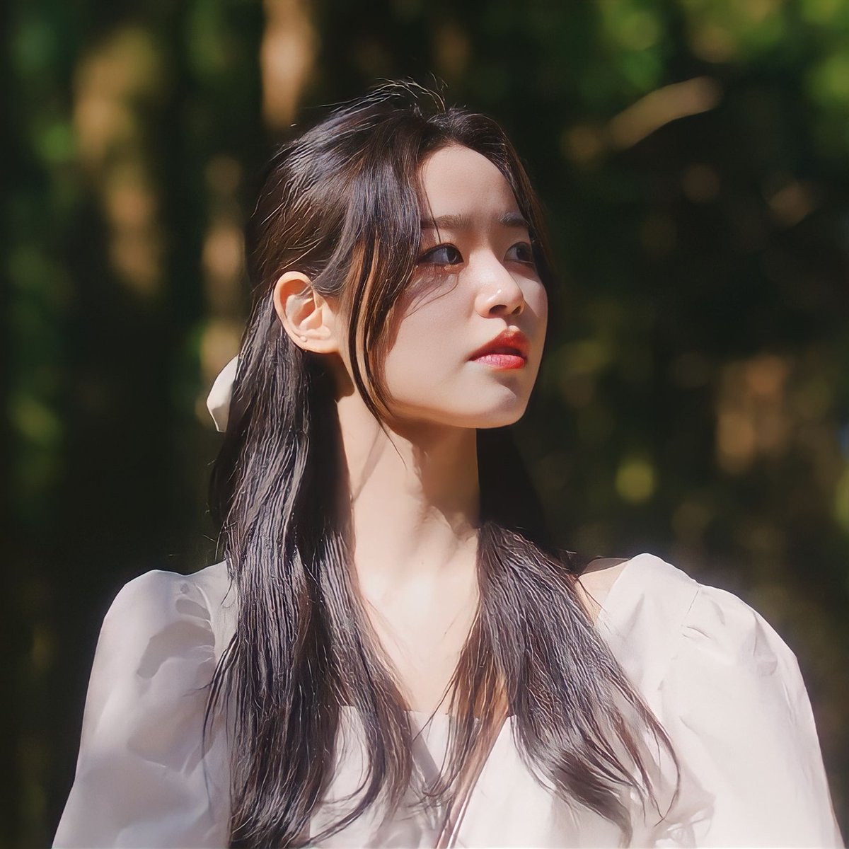 yubniyubin's tweet photo. simple but elegant 🌼

#ARTBEAT #오유빈 #YUBIN #SpringOfMine #YubinSpringOfMine https://t.co/Qkd9885wP2