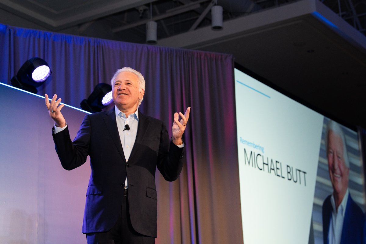 AXIS_Capital's tweet photo. This week, we hosted #AXIS leaders from around the world in Alpharetta, GA for our annual Leadership Summit. This included strategic conversations, solution-finding, and team-building as we discussed our efforts to deliver more value to our customers and the market. #LifeAtAXIS https://t.co/dyDtCmOuxQ