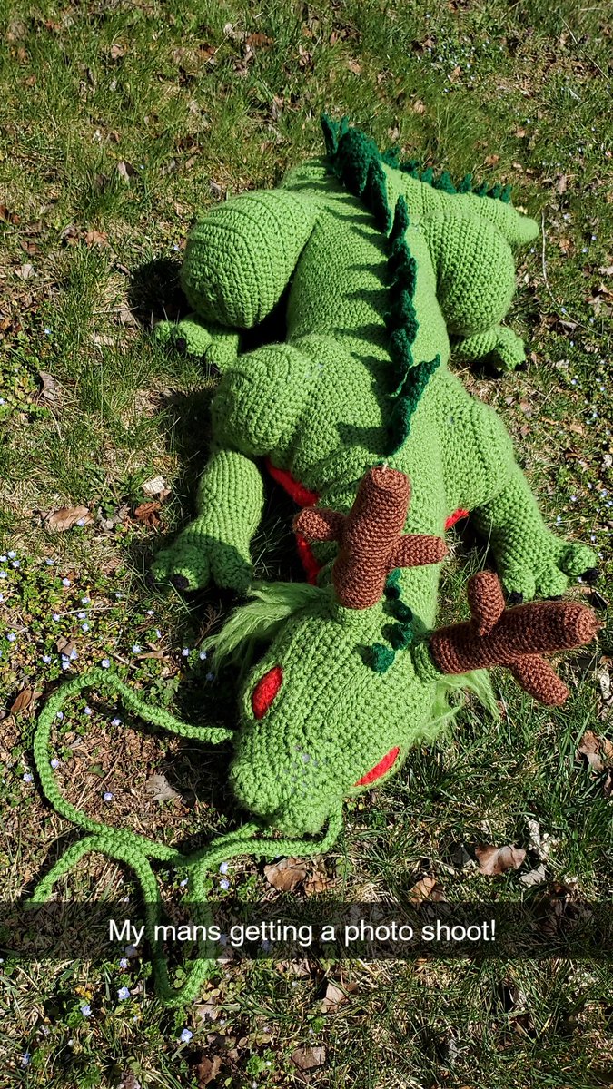 stitchofholding's tweet photo. SHENRON IS DONE! Look at the biggest boi I've ever made 😍 https://t.co/WCLYjKsngo