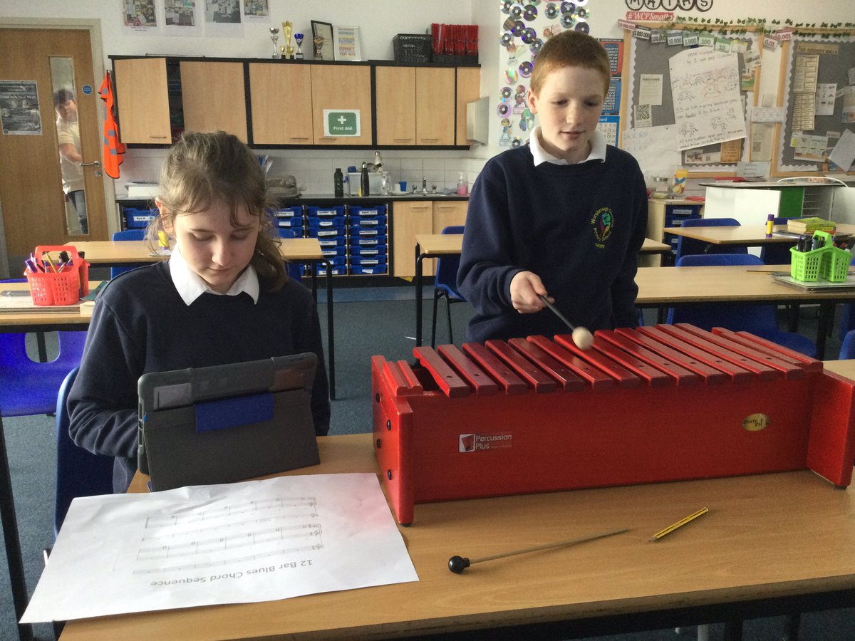 WCPSMusic1's tweet photo. Our Year 6’s improvising a melody over the 12 Bar Blues chord sequence. @WCommonPS https://t.co/URneQgYCMp