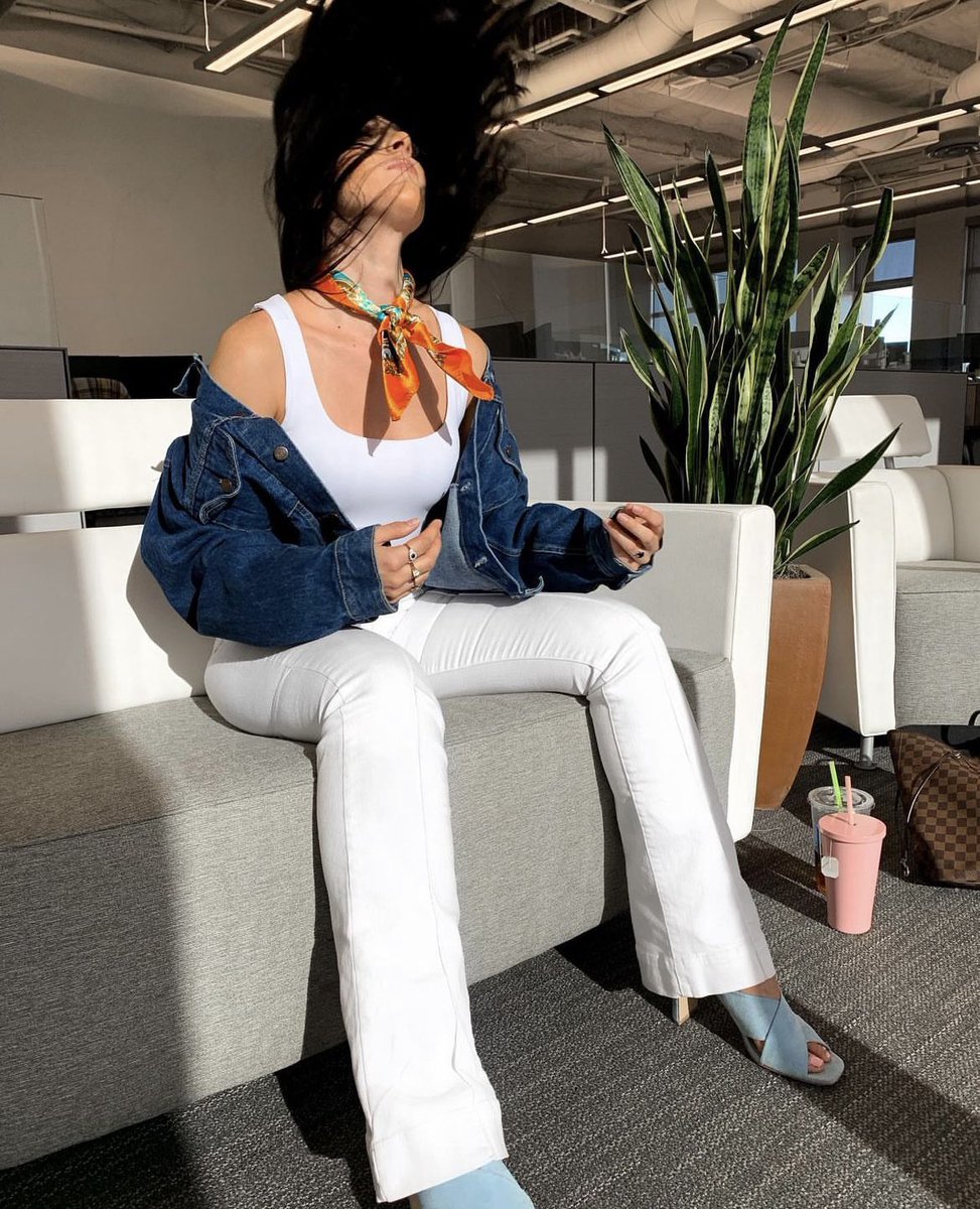 Jazzabellejones's tweet photo. Flashback to simpler times when I could fit into these pants https://t.co/ncKYETvjmc