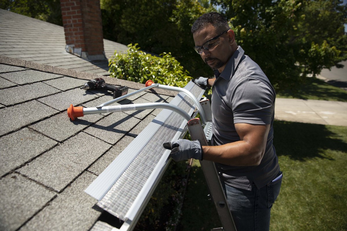 ATXGutterKing's tweet image. Austin Gutter King is the exclusive provider of GutterGlove Pro gutter guards in Central Texas. You will never have to clean your gutters again when our expert team installs these as part of your gutter system.

Call☎️ (512) 270-2445

bit.ly/3WasMyb