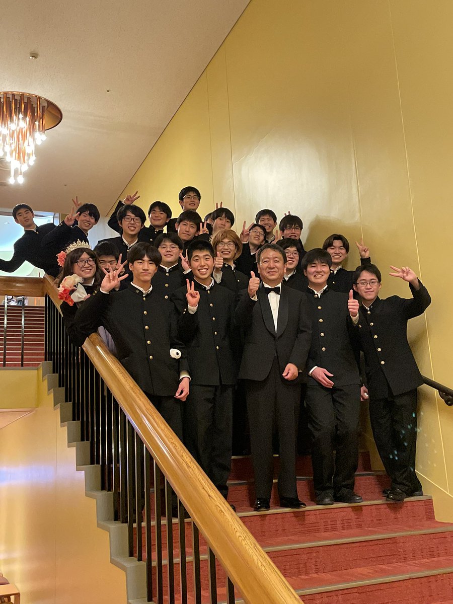 定期演奏会終演しました！！！
後輩たちがほんとに輝いていました！
起こしくださった皆様ほんとにありがとうございます！
楽しんでいただけたなら幸いです

 #浦高グリー45th