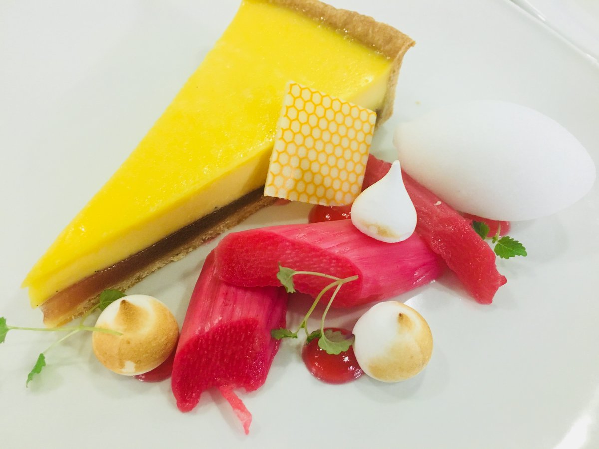 #HappyFriday everyone, feast your eyes on our new Spring &amp; Summer Dining Menu &amp; remember that anyone can book to dine at Trinity Hall (not just College members/Fellows) tinyurl.com/533ax7ry trinityhallevents.co.uk #dining #Cambridge #college #eventsprofs