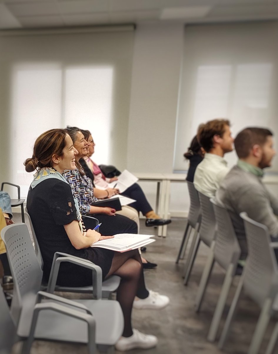 broseta_es's tweet photo. ✅#TalleresBROSETA Hoy hemos tenido el placer de compartir la mañana con @PaulaFdezOchoa, quien ha impartido un Taller de #MarcaPersonal a nuestro equipo. ¡Gracias Paula por tu cercanía y por mostrarnos la importancia y de construir nuestras propias marcas personales! https://t.co/72GuDjych8