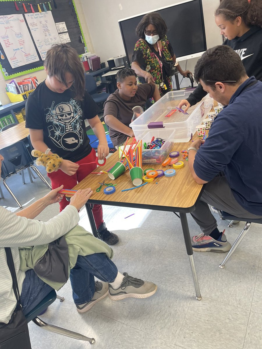 WingateESNC's tweet photo. A HUGE THANK YOU to everyone who joined us for our AgTech Night and Kindergarten and DLI orientation night! ๐๐ #WESagtech @UCPSNC @AGHoulihan @Renee_McKinnon1 https://t.co/fy8phu4Y69