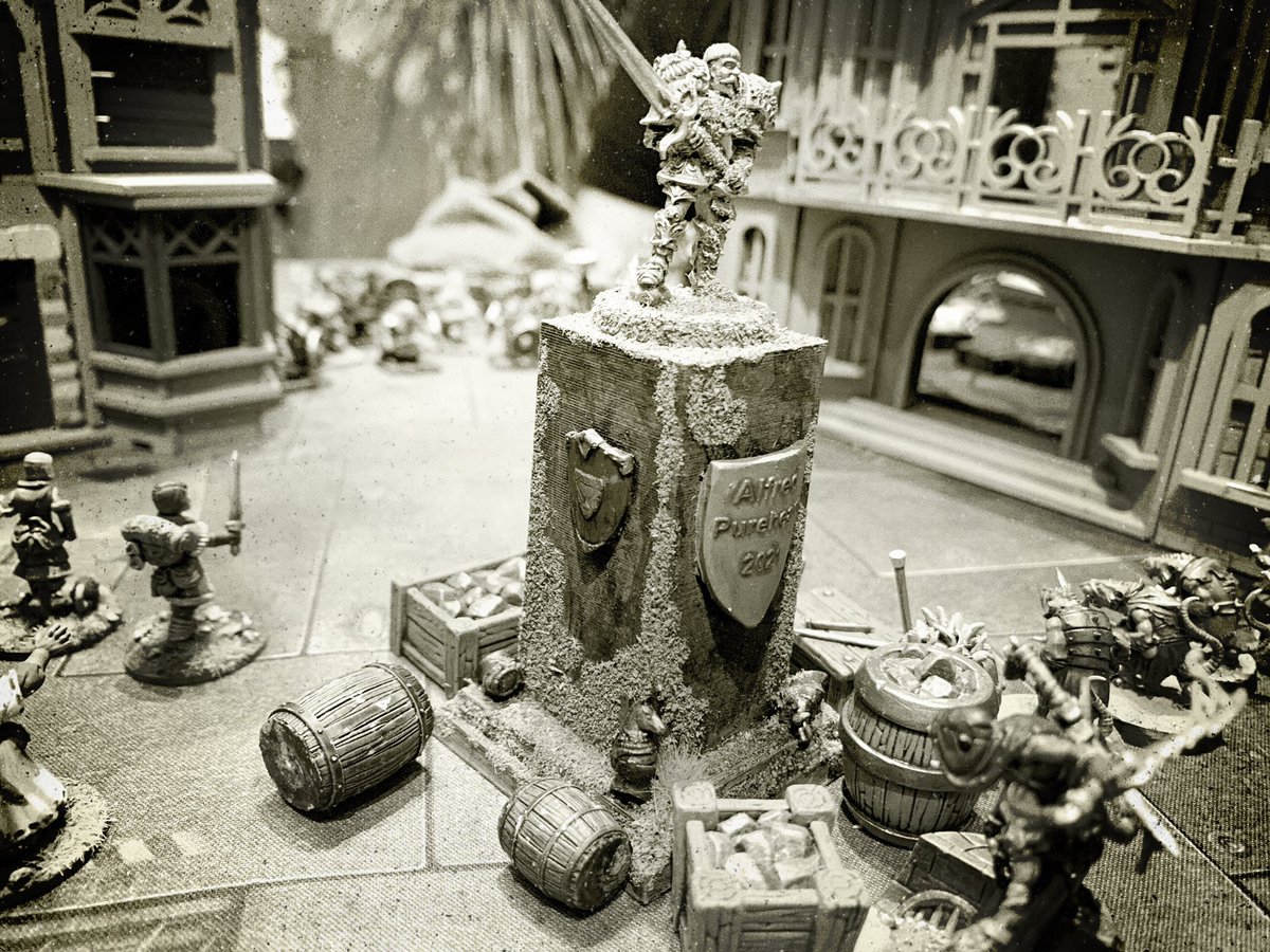 Heading back into the shattered city of #Mordheim, this time with a Pit Fighter warband! All the fighty and no shooty! #wargaming #WarhammerCommunity