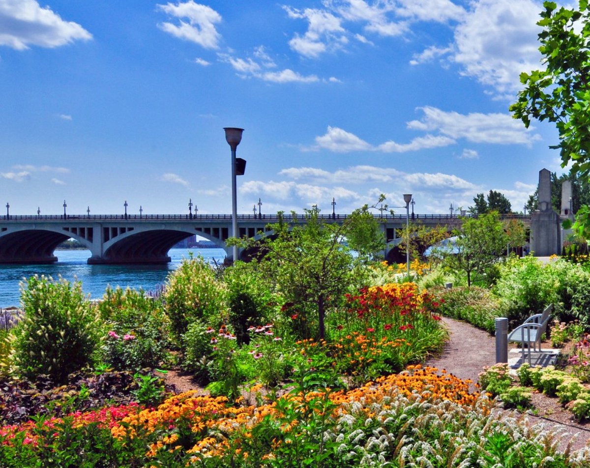 Detroitisit (@detroitisit) on Twitter photo Today may be gloomy, but we have some ideas for you on how to smoothly transition into the warmer weather! Discover #TheITList featuring 5 #SpringinDetroit ideas for a smooth transition into a new season: bit.ly/40lwBTW.
PC: <a href="/DetroitRvrfrnt/">Detroit Riverfront</a>
<a href="/PlantedDetroit/">Planted Detroit</a> #detroitisit Today may be gloomy, but we have some ideas for you on how to smoothly transition into the warmer weather! Discover #TheITList featuring 5 #SpringinDetroit ideas for a smooth transition into a new season: bit.ly/40lwBTW.
PC: <a href="/DetroitRvrfrnt/">Detroit Riverfront</a>
<a href="/PlantedDetroit/">Planted Detroit</a> #detroitisit