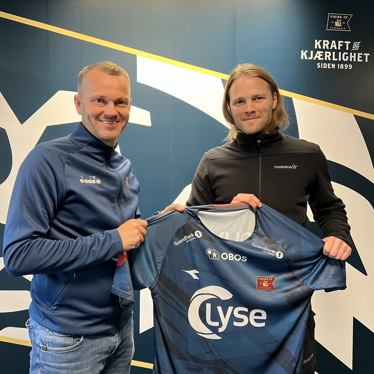 Birkir Bjarnason er tilbake i byn! ✍🏼 Han har nå signert med de mørkeblå ut sesongen. Hjertelig velkommen tilbake, Birkir 💙