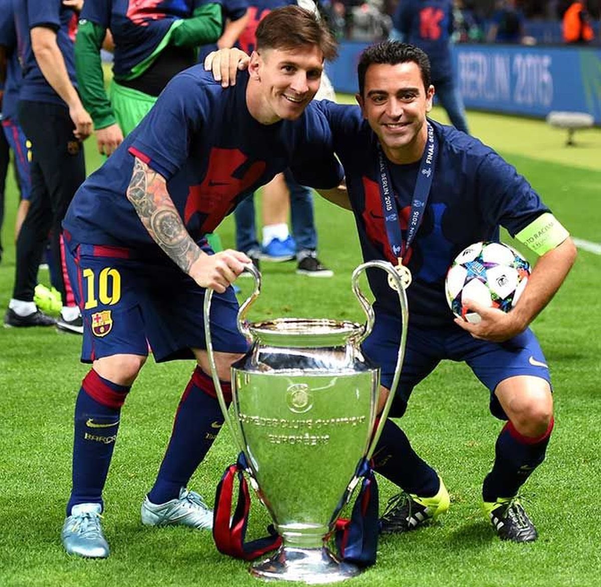 FabrizioRomano's tweet photo. Xavi: “Of course I love Leo Messi! I saw him growing up at Barça… and it’s also normal to see people excited with his potential return” 🔵🔴🇦🇷 #Messi

🏀 “Everyone would like to see Messi’s Last Dance like Michael Jordan!”, Xavi has added. https://t.co/OaznrpT6pl