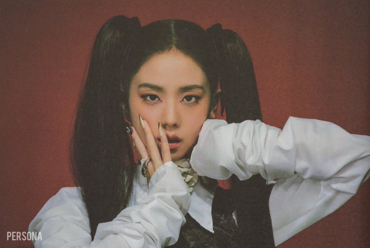 📸 Scans do photobook de ME (4) SOLOIST JISOO DEBUT