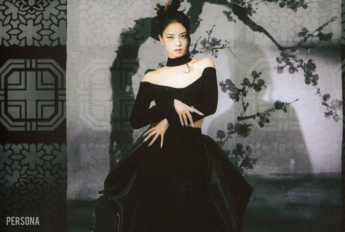 📸 Scans do photobook de ME (4) SOLOIST JISOO DEBUT