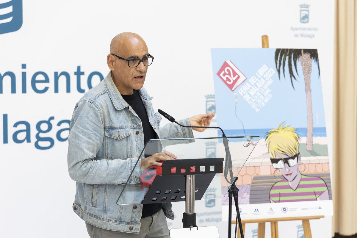 FLMalaga's tweet photo. ¡Ya estamos de vuelta! 📚 La 52 edición de la #FeriaLibroMálaga2023 calienta motores para su celebración, del 28 de abril al 7 de mayo en la Plaza de la Marina. Así de bonito es el cartel de este año, a cargo del ilustrador Pepo Pérez, que se ha presentado hoy en el Ayuntamiento https://t.co/BsiG6hDulX