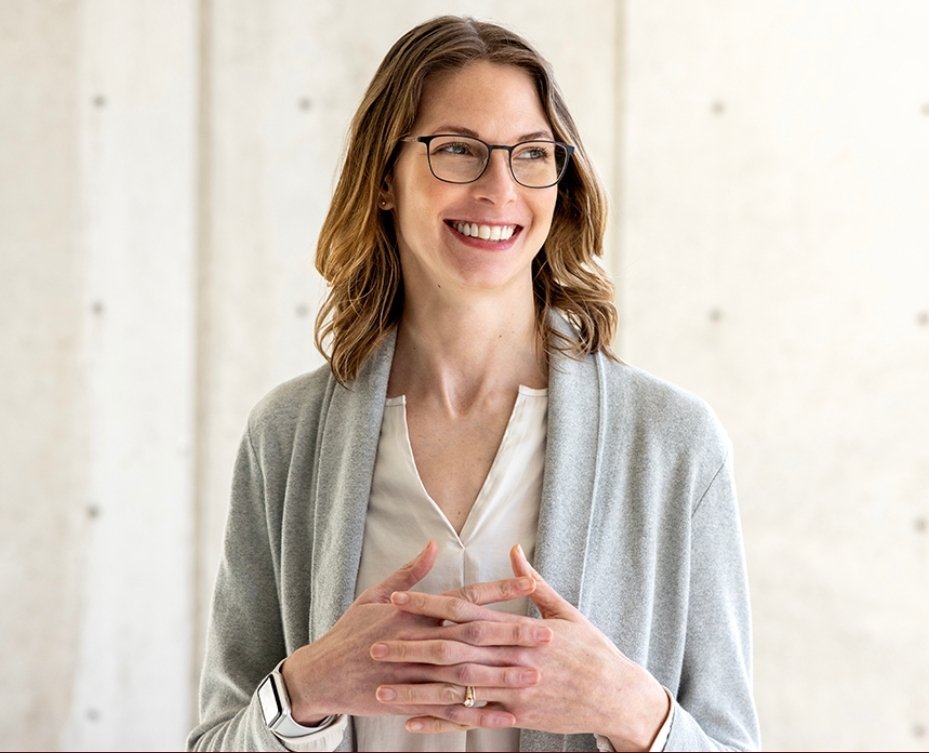 Congratulations Jessica Klusek for being named a 2023 Breakthrough Star!  Click the "Mapping the language of fragile X" link in our link.tree to read more about USC_COMD faculty member Jessica and her research.