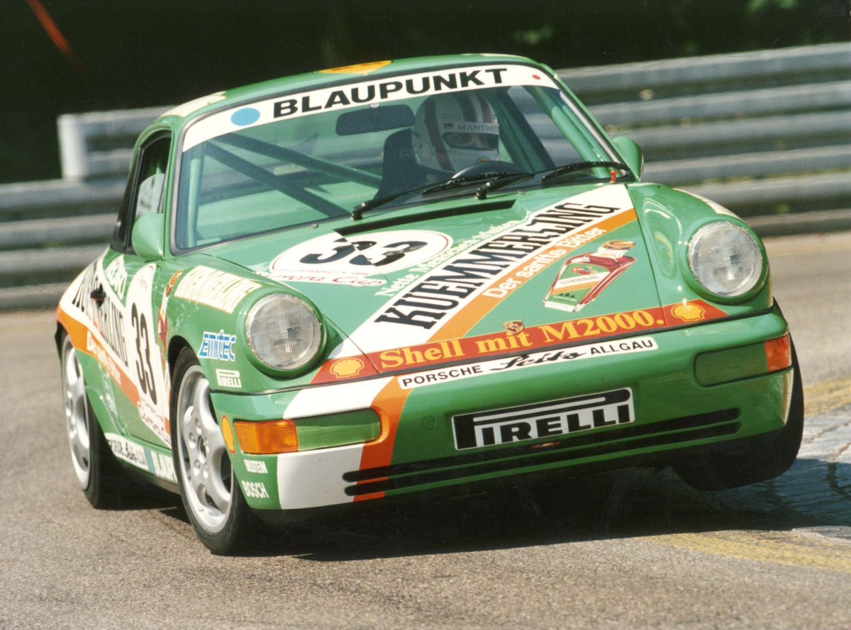 #PorscheMobil1Supercup - #Porsche built 7 generations of the Cup 911 since 1990. The 1st one-make cup car ⬇️

Porsche 911 Carrera 2 Cup (964)
Base model: Porsche 911 Carrera RS
Debut: 1990 (<a href="/CarreraCupDE/">Porsche Sixt Carrera Cup Deutschland</a>)
Displacement: 3.6 litres
Power output: 195 kW (265 PS) to 202 kW (275 PS)