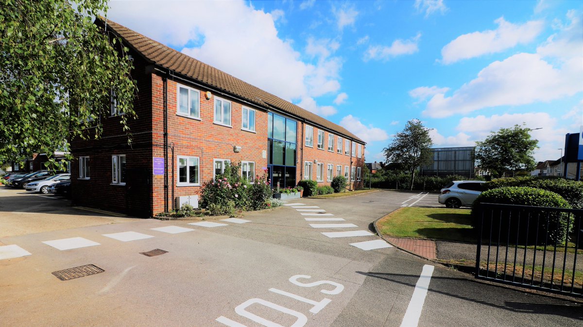 𝗖𝗮𝗿𝗲𝗲𝗿 𝗢𝗽𝗽𝗼𝗿𝘁𝘂𝗻𝗶𝘁𝗶𝗲𝘀
We have2⃣exciting opportunities that have gone live today, so why not come &amp; join the team!👇

𝗔𝘀𝘀𝗶𝘀𝘁𝗮𝗻𝘁 𝗛𝗲𝗮𝗱𝘁𝗲𝗮𝗰𝗵𝗲𝗿 - Curriculum, Teaching &amp; Learning
𝗙𝗶𝗻𝗮𝗻𝗰𝗲 𝗔𝘀𝘀𝗶𝘀𝘁𝗮𝗻𝘁- part time

chessbrook.herts.sch.uk/latest-news/va…