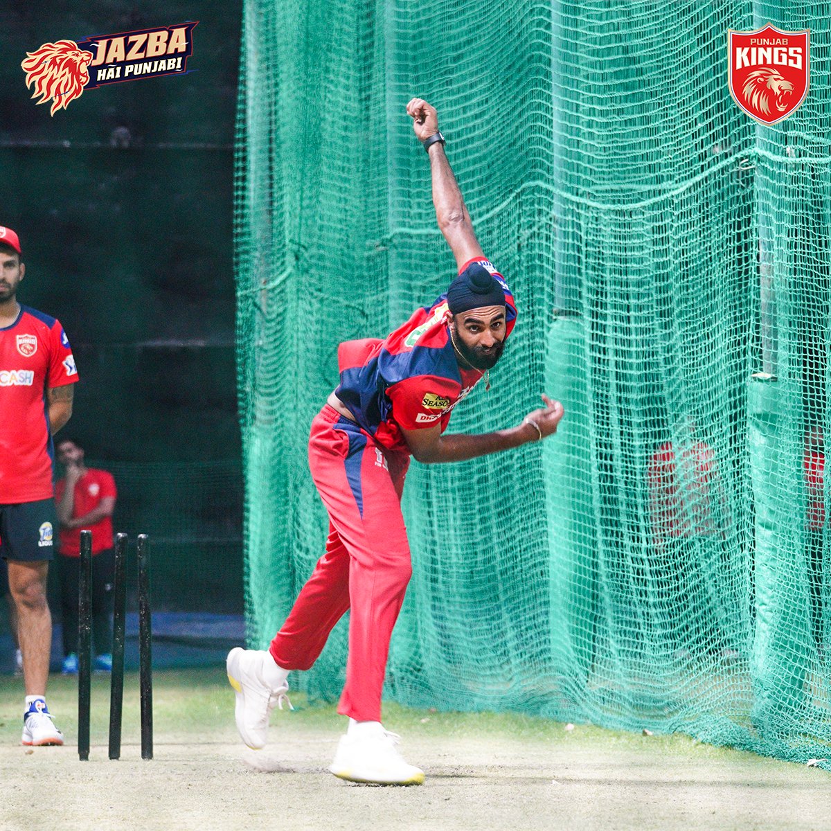 Ye 𝑩𝒂𝒍𝒍 hai bada 𝑻𝒆𝒛! 💨 Sadda @baltejdhanda showing his Jazba in the nets! 💪 #JazbaHaiPunjabi #SaddaPunjab #PunjabKings #TATAIPL