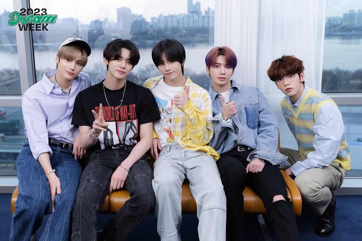 txtmonthly's tweet image. ✨ 230304
HAPPY 4th ANNIVERSARY #TXT! 🎉
#ToFOUReverlandWithTXT
#TXT_4th_Anniversary
#투바투와함께한4년내일도함께할우리