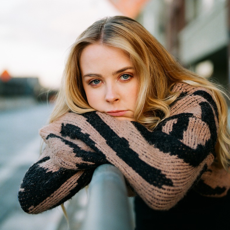 Sneak peak of one of the artists on next week's program Peyton Shay
#peytonshay #sneakpeak #artistoftheweek #nextweek