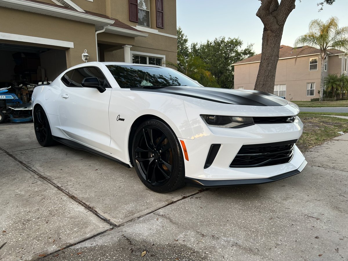 VerroDerg's tweet image. I love cleaning this car