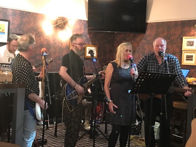 Supporting creativity in the south side and beyond. The Phonos were on at the Florida Park last night and every second Thursday. Next gig Th 13th April