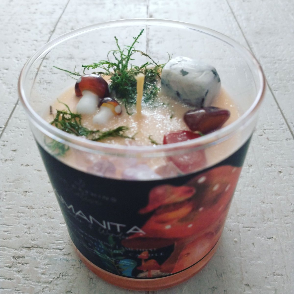 TonicsTub's tweet photo. #amanita #mushrooms #candles #crystals https://t.co/2uRFzAPT13