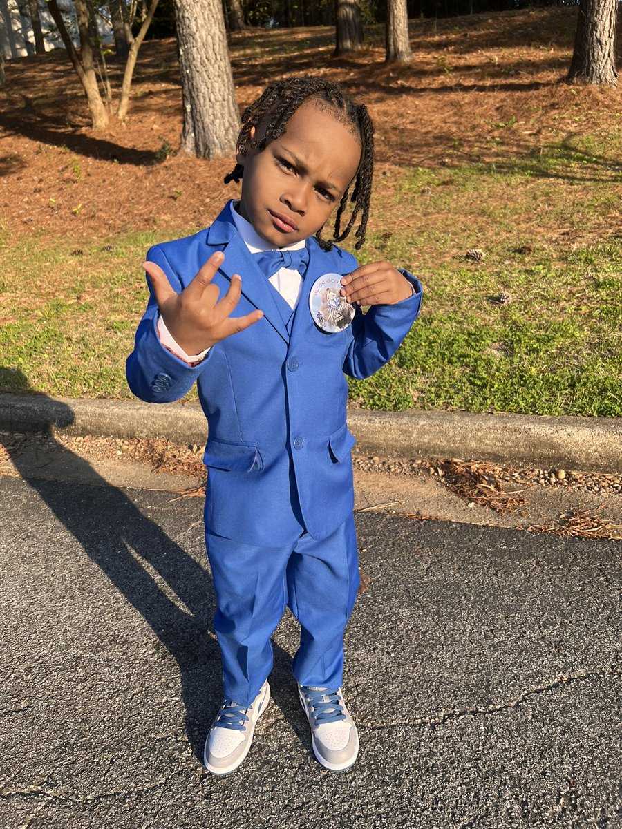 Tgotti_T's tweet photo. Sneaker Ball 2k23 💙 Do it for Jo #LLBabyJo https://t.co/iHBtad2wV7