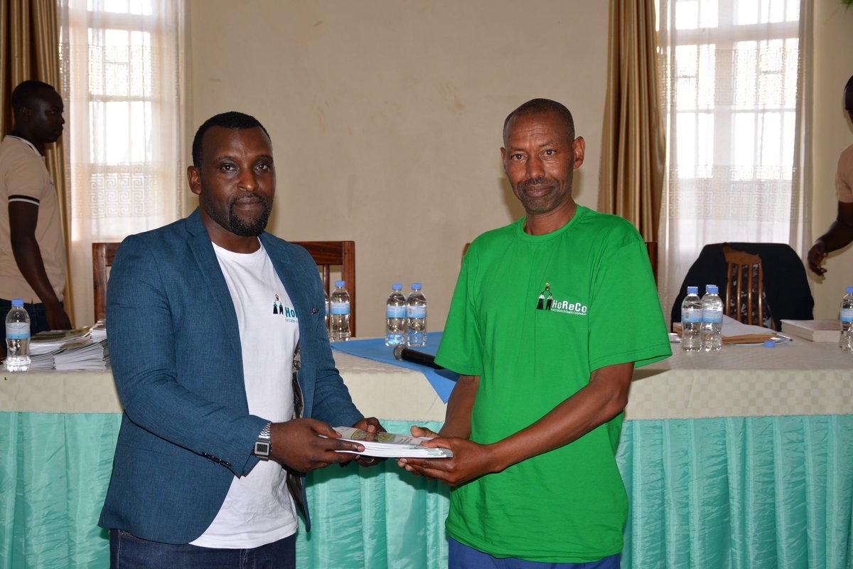 HoReCo_Rw's tweet photo. Yesterday on 30/3/2023, #HoReCo concluded the training of farmer promoters operating in different irrigation schemes(Marshlands and Hillside) in #Rwanda. 500 farmers trained on Good Agriculture Practices and Management of farmers’ cooperatives and Water User Organisations. https://t.co/JFC1jx3Nib