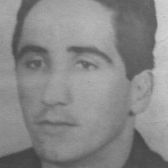 CmObdulio's tweet photo. EL MÁRTIR DE LA ESCUELA
"OBDULIO MORALES TORRES"
Nació el 31 de marzo de 1938.
Tú eres de esos hombres sencillos que dejó huellas,hace 45 años ésta institución lleva tu nombre.
#CubaEduca
#CubaMined
#educremedios  #DPEVillaClara
#CarlosRiveroMenendez
#YoandryFariña https://t.co/EcZS1xZeO2