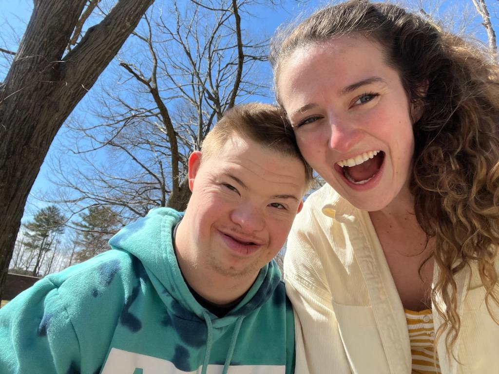 Sometimes happiness is as simple as a walk outside with friends! Happy Friday, HOPe! 
💙💚💛🧡