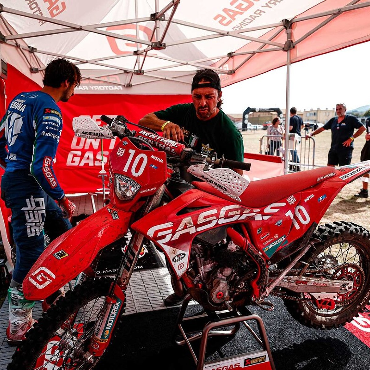 fim_6days's tweet image. 👍🏼 GASGAS has already finalized its plans for the 2023 ISDE in San Juan 🇦🇷

We’re excited to offer our exclusive bike rental and race service packages once again ⤵️
fim-isde.com/race-the-2023-…

#SixDays | #FIM | #ISDE | #GasGas | #FIMISDE | #Enduro | #Motorcycles | #Motorcycling