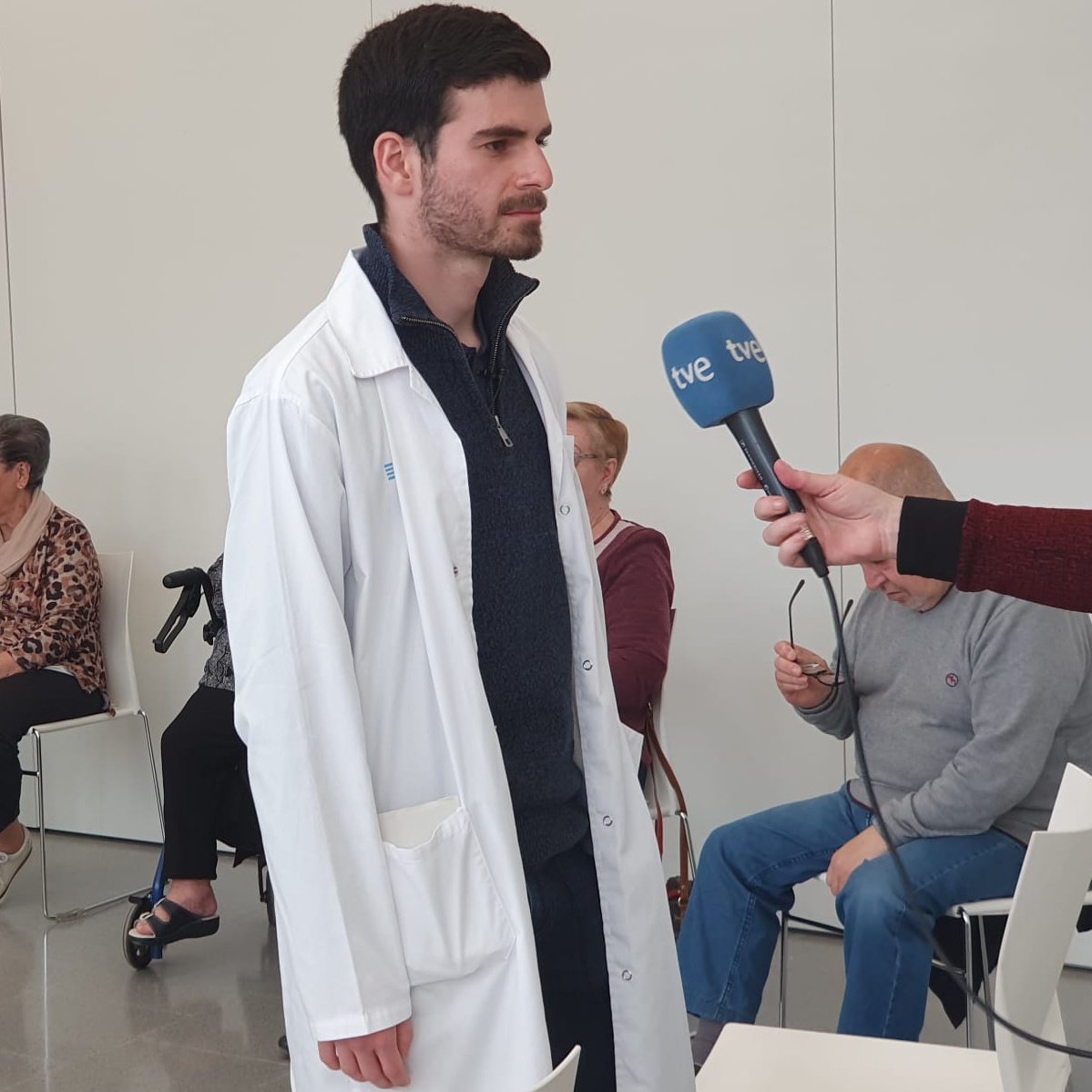 Eric Cozodoy (@cozodoy) on Twitter photo Trabajando en visibilizar y poner en valor el trabajo en Salud Comunitaria con proyectos colaborativos entre Atención Primaria, Ayuntamientos y Entidades sociales.
<a href="/MJGarciaRobles/">María J. García</a> y <a href="/isnel22/">Marta Rafael</a> ¡muchas gracias por la confianza! ¡Seguiremos trabajando con ilusión! Trabajando en visibilizar y poner en valor el trabajo en Salud Comunitaria con proyectos colaborativos entre Atención Primaria, Ayuntamientos y Entidades sociales.
<a href="/MJGarciaRobles/">María J. García</a> y <a href="/isnel22/">Marta Rafael</a> ¡muchas gracias por la confianza! ¡Seguiremos trabajando con ilusión!