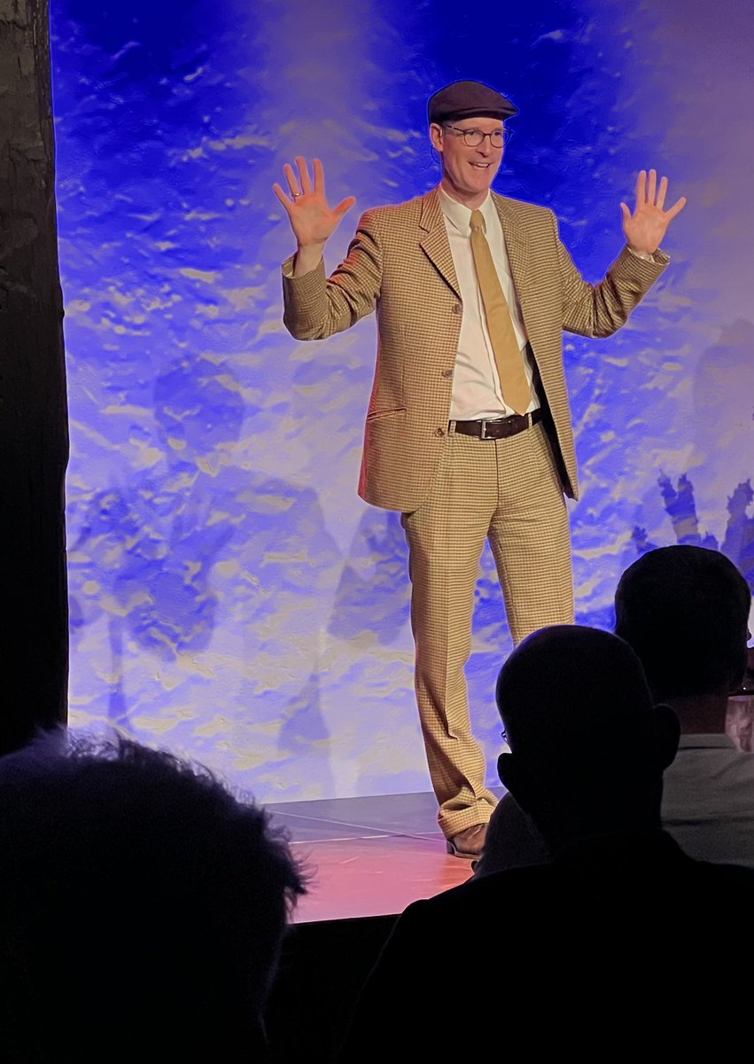 PitHartling's tweet photo. Danke an Bauunternehmen Alfred Kolb und alle Gäste für den schönen Abend gestern in der Schlossscheune Essingen! Das hat Spaß gemacht mit Euch! ☺️🙏✨🕺😄 https://t.co/rnj6AAvSZO