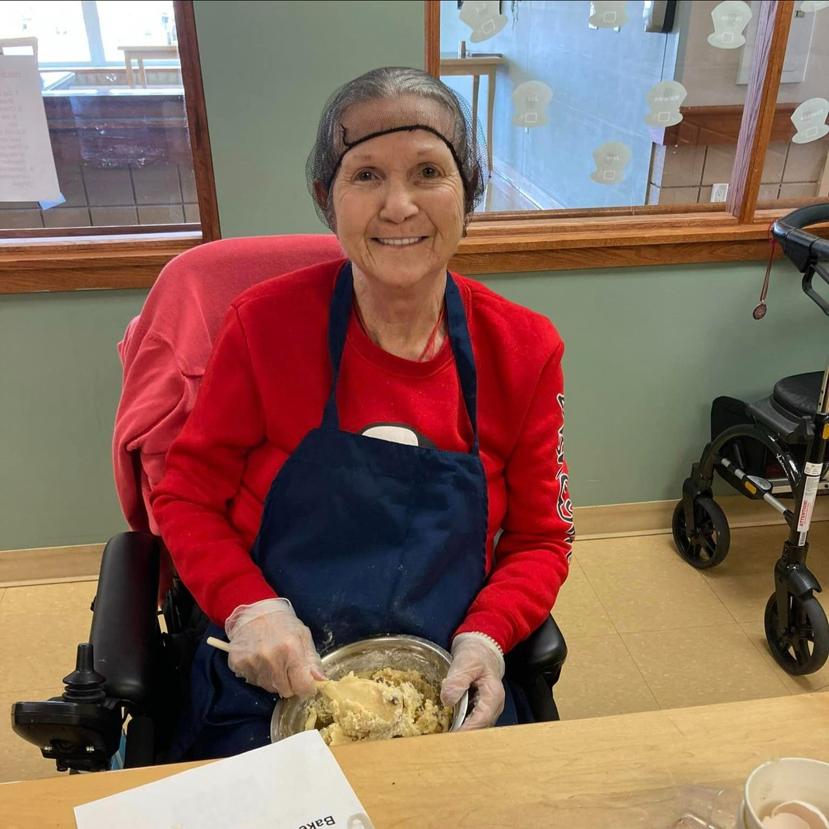 SchlegelVillage's tweet photo. Who says you can't have chips for dessert? The baking group at The Village of Aspen Lake just proved them wrong with their delicious potato chip cookies! 🍪🥔😋 

#BakingExperiment #PotatoChipCookies #VillageLife #LongTermCare https://t.co/rZdhc9raHp