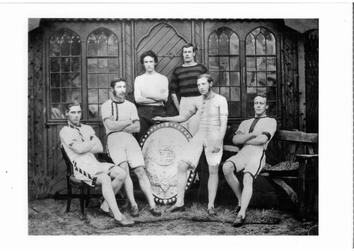 Today #Archive30 wants to hear about #SportArchives and we just love this photograph of @StGeorgesUni Athletics team - they have just won the United Hospital Athletics Club (which St George's won in 2022, and in 1868 and 1875) but do they look happy?

Also, love the shoes 🩰