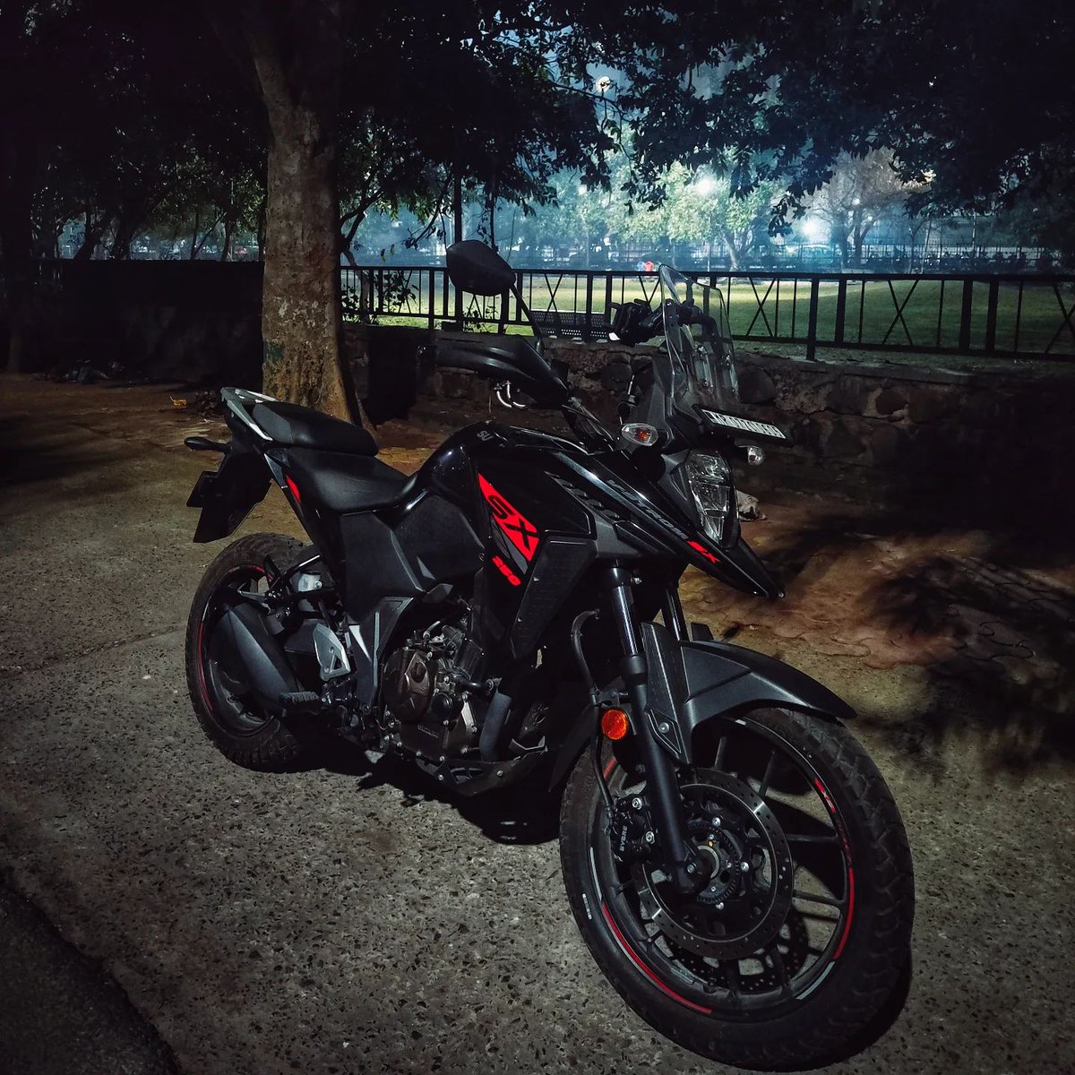 suzuki2wheelers's tweet photo. All ready to explore the new ways with #VstromSX. Right, @ezmoto_ ?
#SuzukiIndia #SuzukiMotorcycle #MasterOfAdventure https://t.co/GnBVhd491W