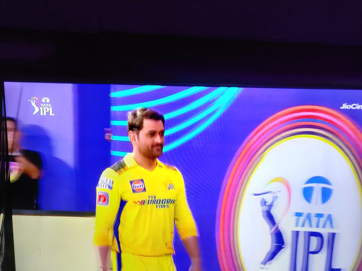 Sivabalan_20's tweet photo. #Thalaaaa 😭😭😭😭😭 @msdhoni 
#CSK #Yellove 💛💛💛💛💛💛💛💛💛💛💛💛💛 https://t.co/u6Ci52ZvVY