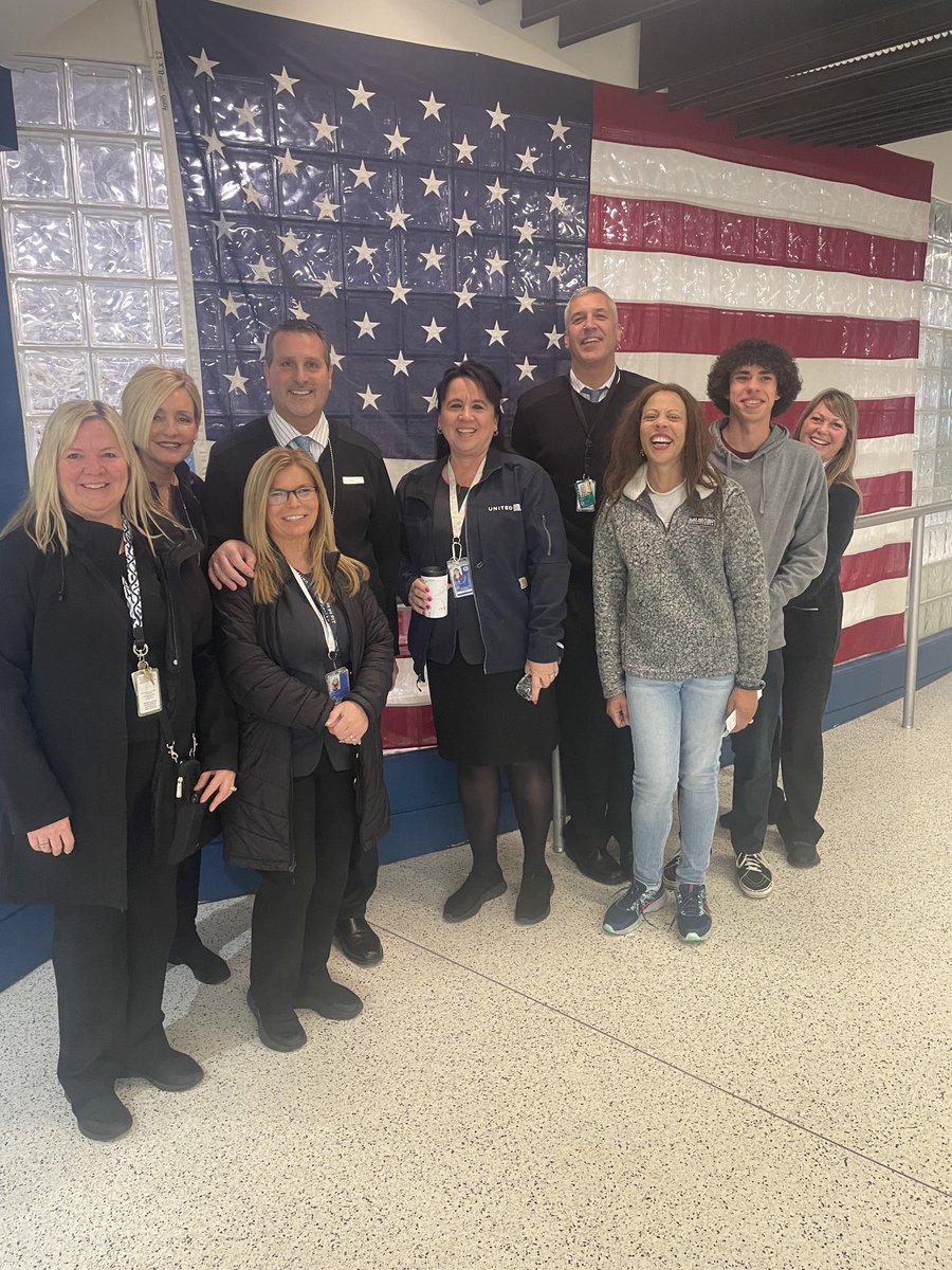 CLE Rocks as STAR champs! Jan Morris, Linda Jacobs, Jeff Comella, Connie Kazakh, Anna Sullivan, Brian Labbe and Pam Keating celebrate with r new favorite customers #goodleadstheway #beingunited ⁦@LouFarinaccio⁩ ⁦@DJKinzelman⁩ ⁦@dtpilot19⁩ ⁦⁦⁦