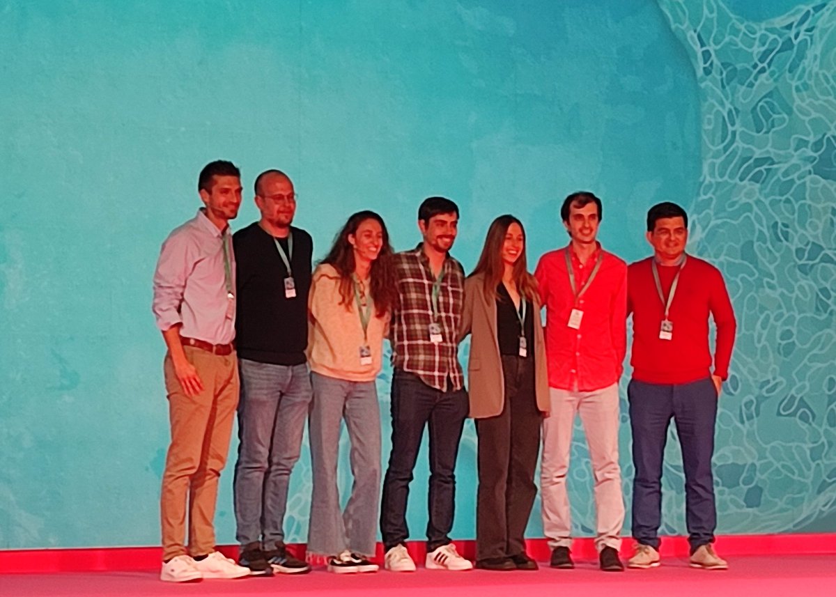 Mónica Sánchez (@monicasana8) on Twitter photo Y no podía faltar la final del Gran Quizz <a href="/aegastro/">Aegastro</a> 🎉 este #AEG2023 con pulsadores y todo! Enhorabuena a todos los participantes y a los presentadores <a href="/raulvelamazan/">raulvelamazan</a> y <a href="/pgdg20/">Pedro Delgado Guillena</a> (aunque con su permiso...echando de menos <a href="/natgmorales90/">Natalia García Morales</a> ) Y no podía faltar la final del Gran Quizz <a href="/aegastro/">Aegastro</a> 🎉 este #AEG2023 con pulsadores y todo! Enhorabuena a todos los participantes y a los presentadores <a href="/raulvelamazan/">raulvelamazan</a> y <a href="/pgdg20/">Pedro Delgado Guillena</a> (aunque con su permiso...echando de menos <a href="/natgmorales90/">Natalia García Morales</a> )