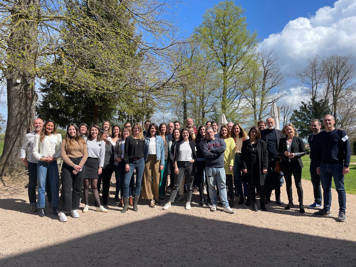 Séminaire pour la nouvelle team Ekno élargie ! ✨

L'occasion de se retrouver, se découvrir et créer une nouvelle culture commune au sein de ce nouvel ensemble de talents.