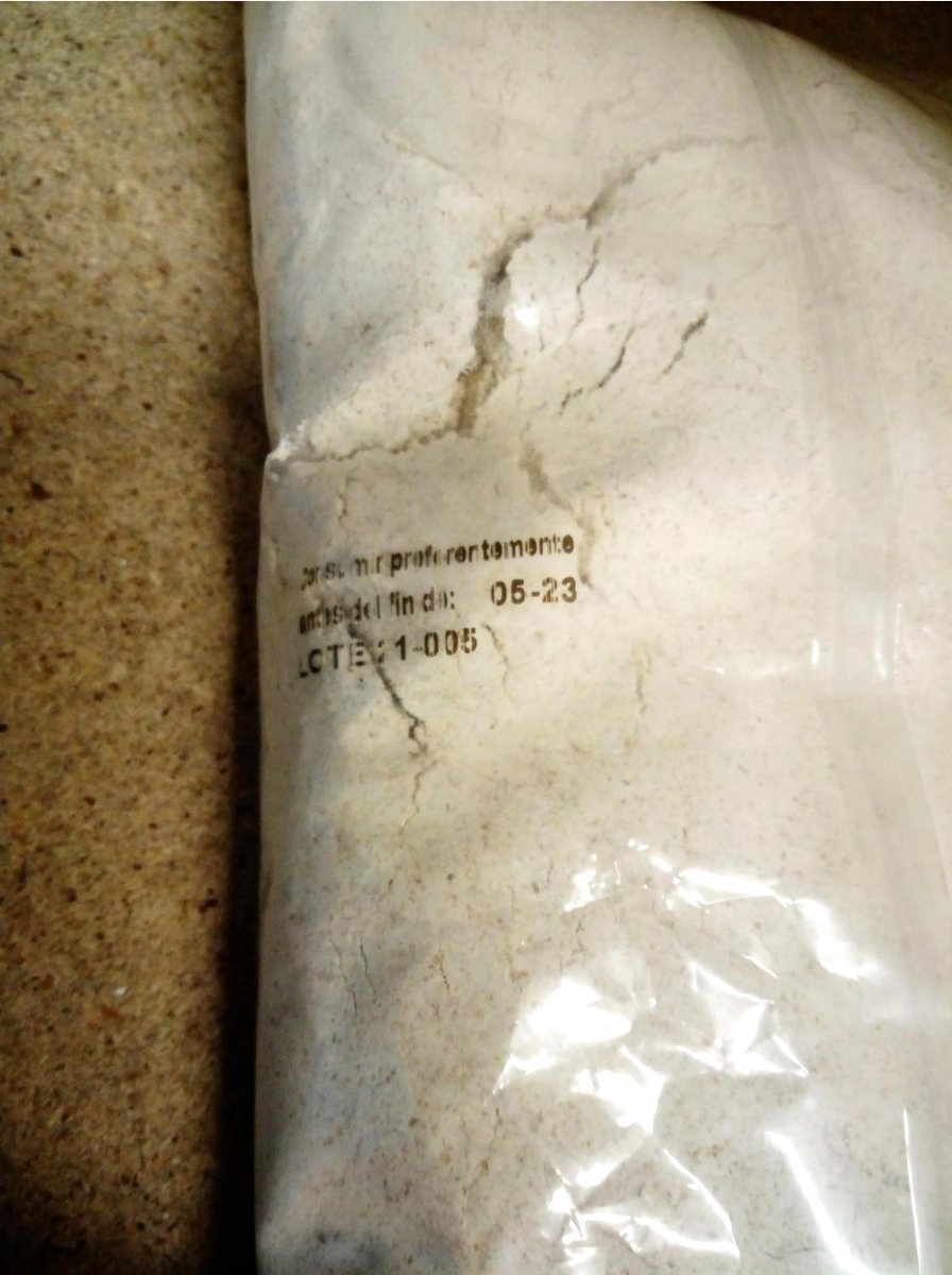 AESAN_gob_es's tweet photo. ⚠️ Alerta por presencia de alcaloides  del cornezuelo en harina de centeno integral.

🚫 No consumir 

▶️ Nombre: Harina de centeno integral 
▶️ Marca: BIOGRÀ
▶️ N° Lote: 21-005
▶️ Fecha de consumo preferente: 30/05/2023

📌 https://t.co/HuJ3MZ545b https://t.co/e2cLjrssue