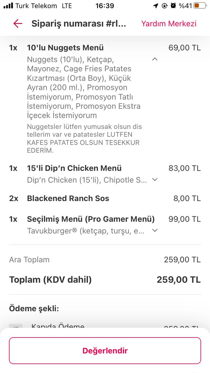 ezgiyenn's tweet photo. Artı 10’lu Nuggets Menü ve 15’li Dip Chicken Menü için kafes patetesi özelikle belirttim. Neden inadınıza düz kesim patates gönderiyorsunuz? @yemeksepeti @PopeyesTR https://t.co/1qAOGI3GRg