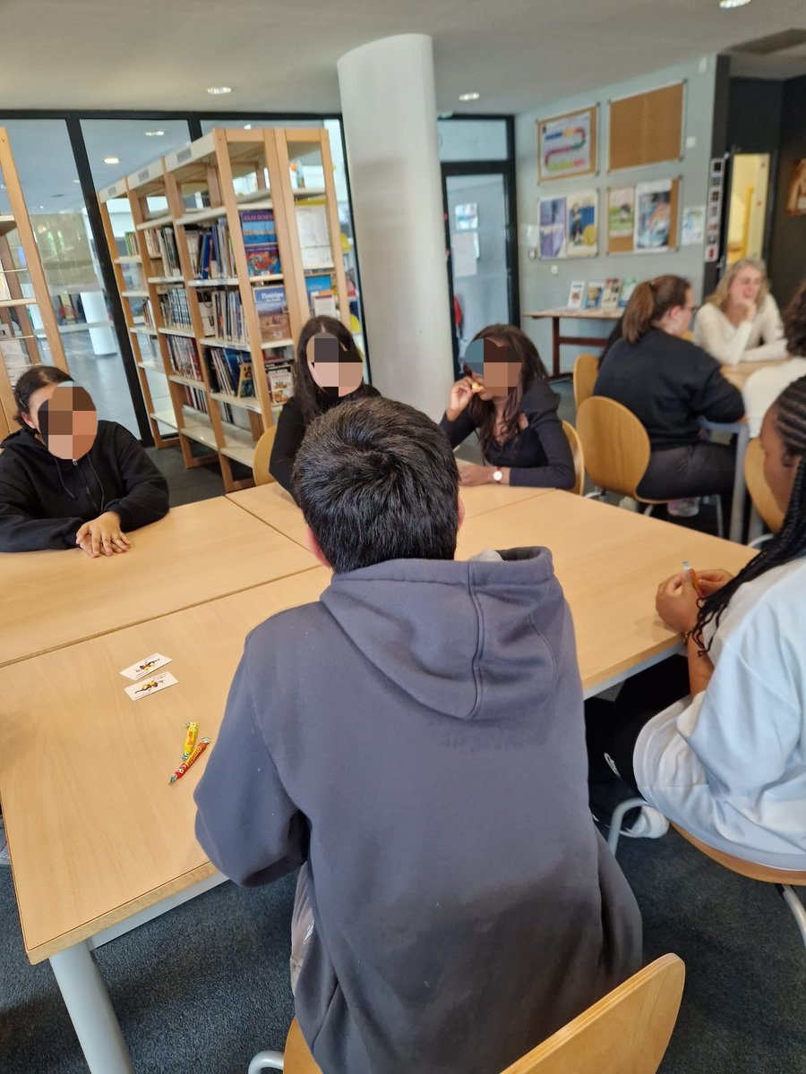 BassinEnghien's tweet photo. LPO_LouisArmand: RT @clg_achenier95: Mentorat au @LPO_LouisArmand afin de développer l'ambition scolaire. https://t.co/7iJ48xCBzH