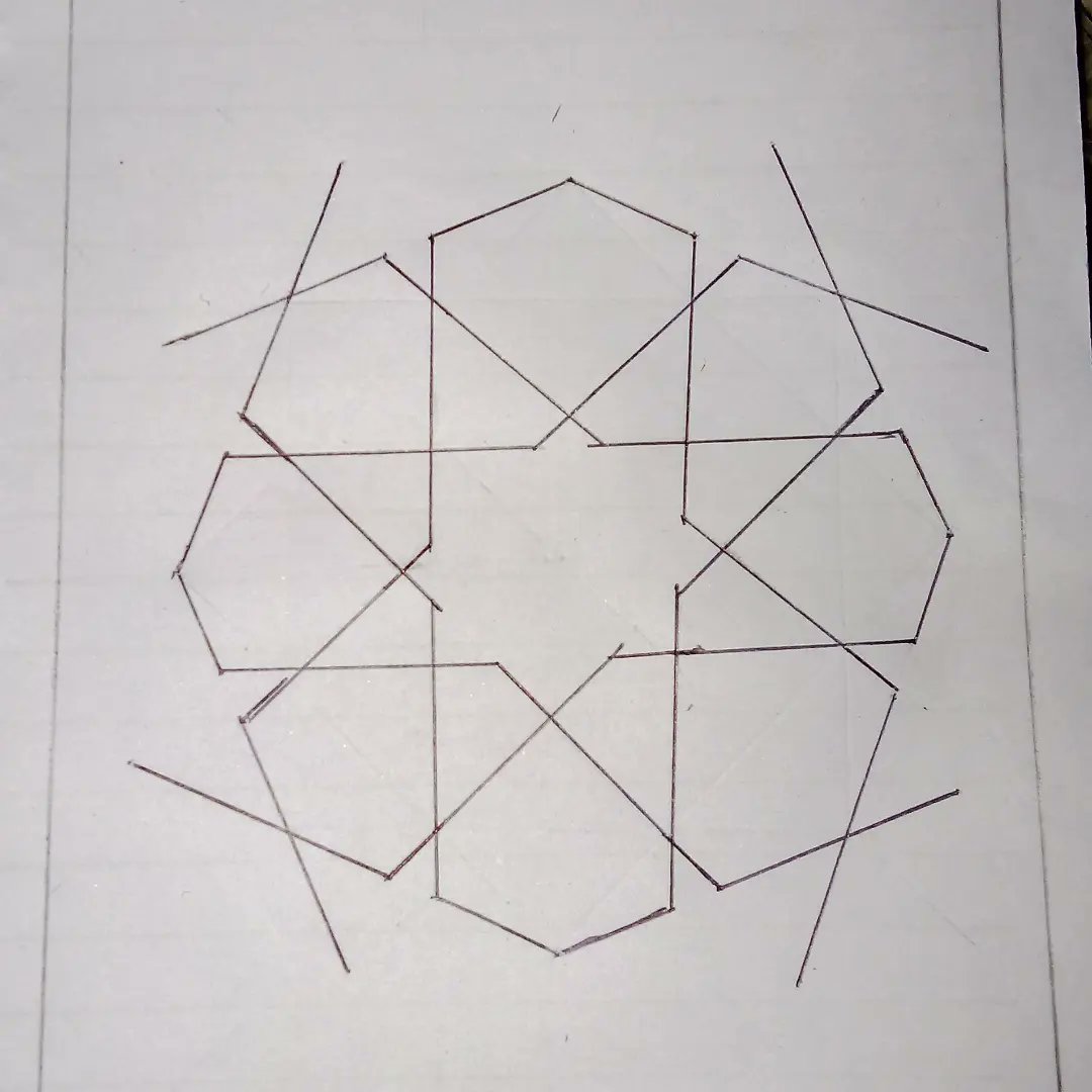 Islamic geometric pattern. 🥰♥️

#mixedmediaart 
#geometry 
#lines 
#islamicgeometry
#compass 
#geometricart
#calm_lines 
#mosqueart
#wallart 
#buildingart
#islamicgeometricpatterns