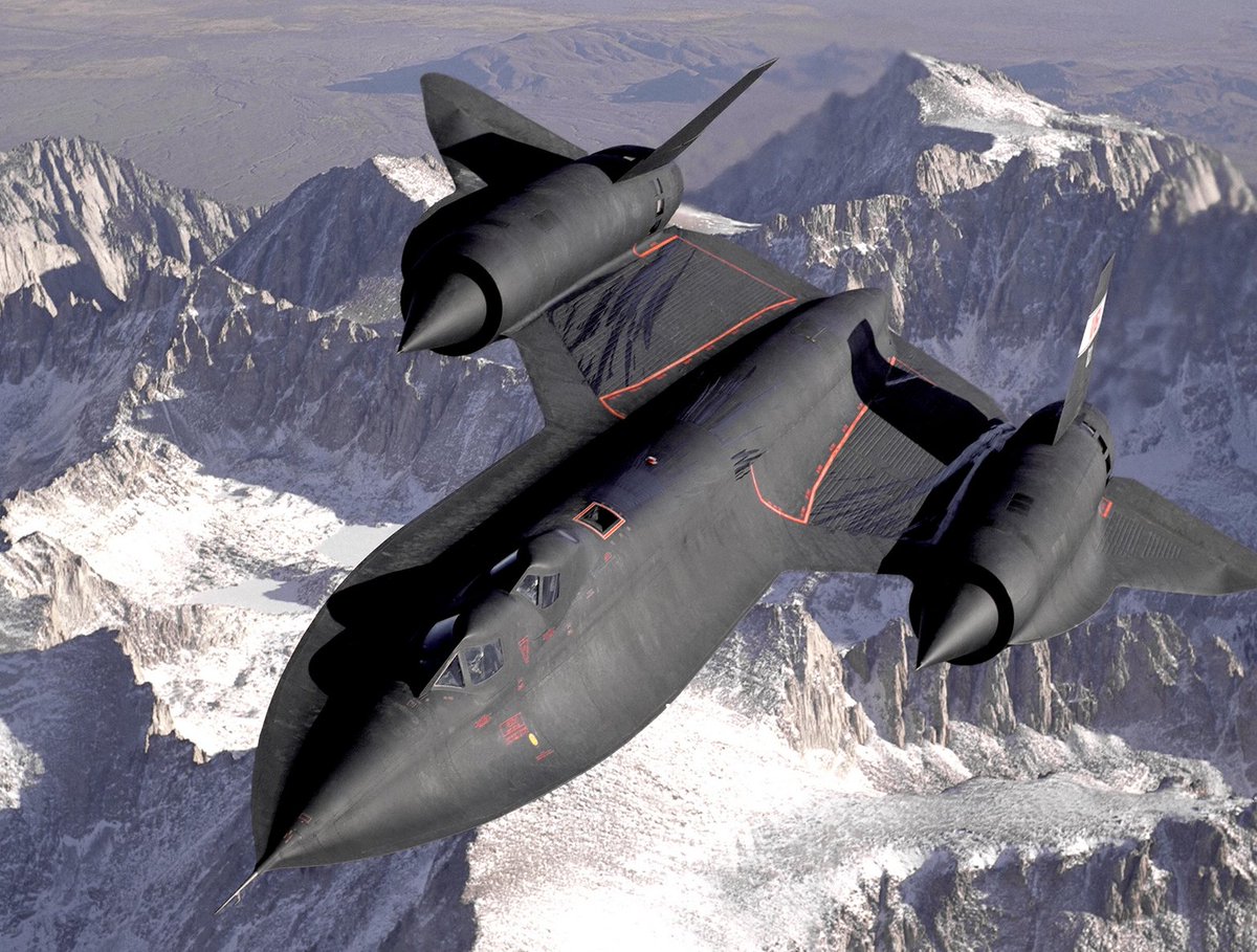 MLC_Toby's tweet photo. @ric_cole @chinnychick @Callsign_Kodak @847NAS @thinkdefence @RAF_Leeming SR71, F8F-2 (Reno fit), Sea Harrier, G600 https://t.co/coKZ1EjR5a