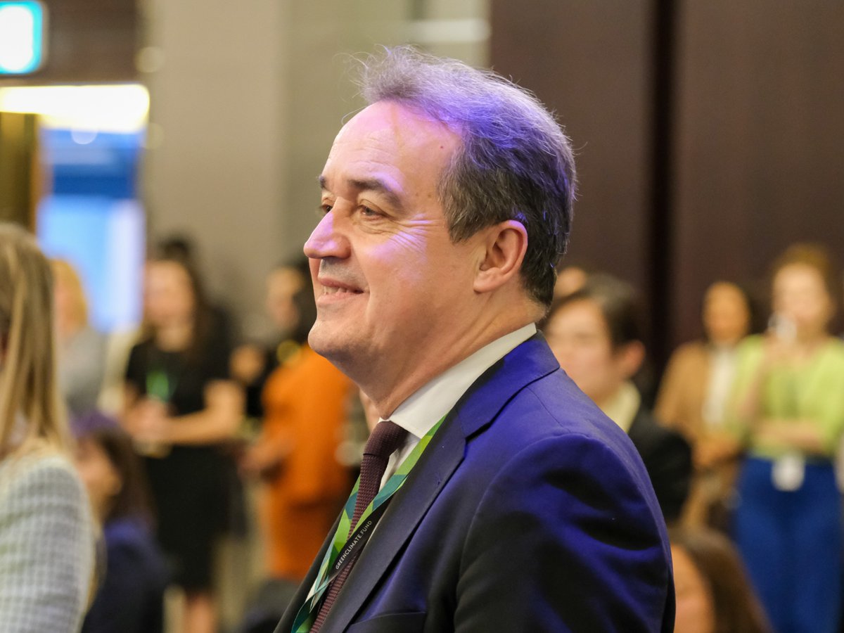 Green Climate Fund (@thegcf) on Twitter photo As he closes his journey as <a href="/theGCF/">Green Climate Fund</a> Executive Director, the GCF Secretariat extends its gratitude to <a href="/yannickglemarec/">Yannick Glemarec</a> for his leadership and dedication to transformative #climateaction. Read Yannick's reflections and farewell letter as outgoing GCF ED. ✍️ g.cf/3G7b89j As he closes his journey as <a href="/theGCF/">Green Climate Fund</a> Executive Director, the GCF Secretariat extends its gratitude to <a href="/yannickglemarec/">Yannick Glemarec</a> for his leadership and dedication to transformative #climateaction. Read Yannick's reflections and farewell letter as outgoing GCF ED. ✍️ g.cf/3G7b89j
