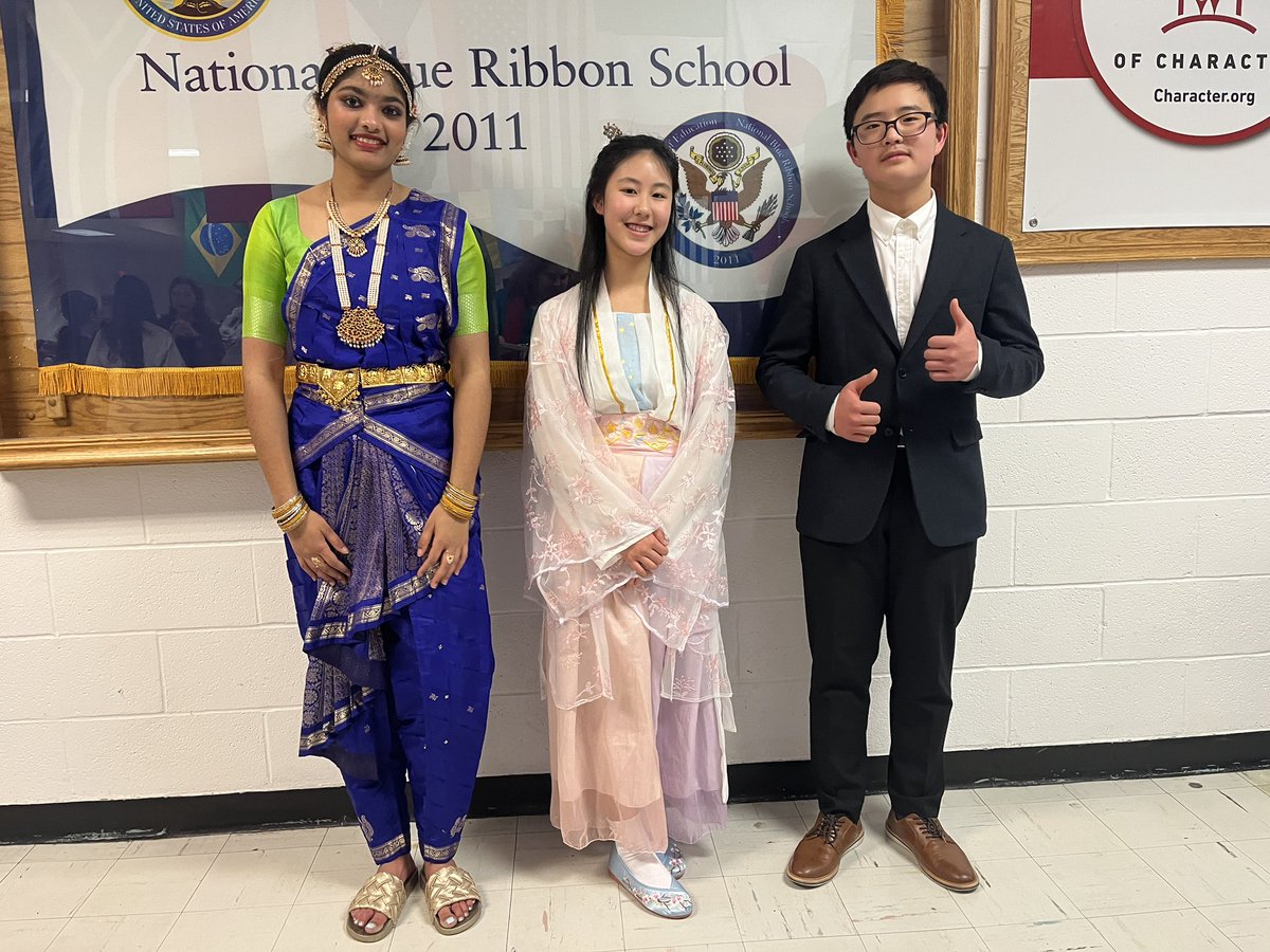 LibraryMESMS's tweet image. Congrats to all of our students who performed at International Night, and thanks to all who volunteered and shared their culture! Truly a wonderful evening.