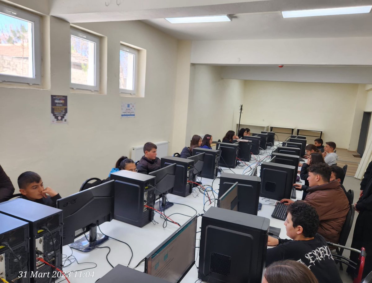 IspartaOdm's tweet photo. Uluslararası Matematik ve Fen Eğilimleri Araştırmasına (TIMSS 2023) katılacak olan Şehit Erhan Çakmak Ortaokulu ziyaret edilerek öğrencilerimizle bir araya gelindi.
@ispartamem 
@ErhanBaydur1 
@gokhan_uysal15 https://t.co/qE4mSPLwiG