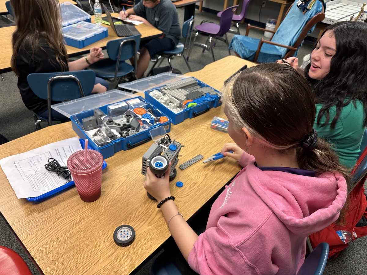 Oasis STEM Program tweet media
