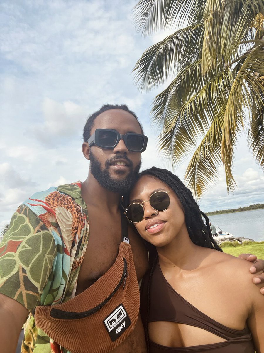 realalexxawalker tweet media